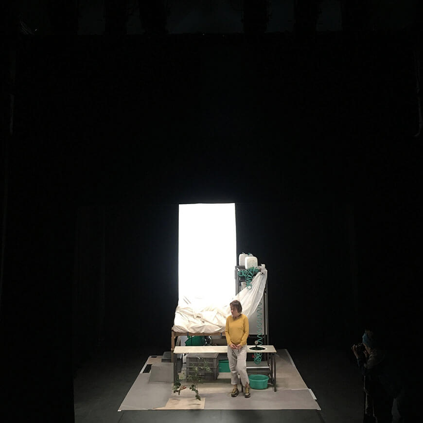 Scénographie théâtrale pour la compagnie Théâtre Amok par Menu Détail